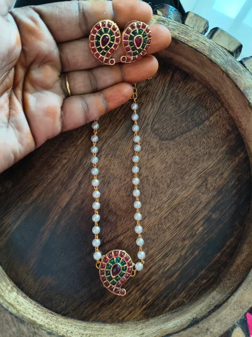 PEARL CHAIN WITH MANGA DOLLAR